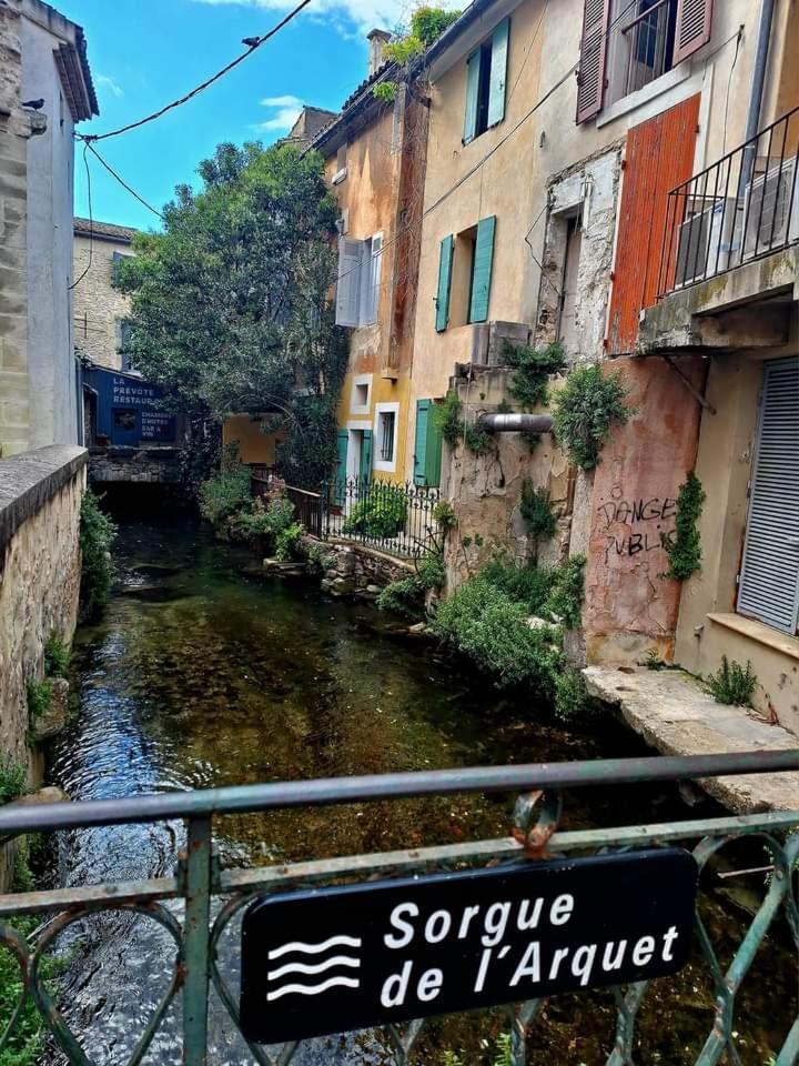 Location Gite En Provence Beaucaire  Extérieur photo